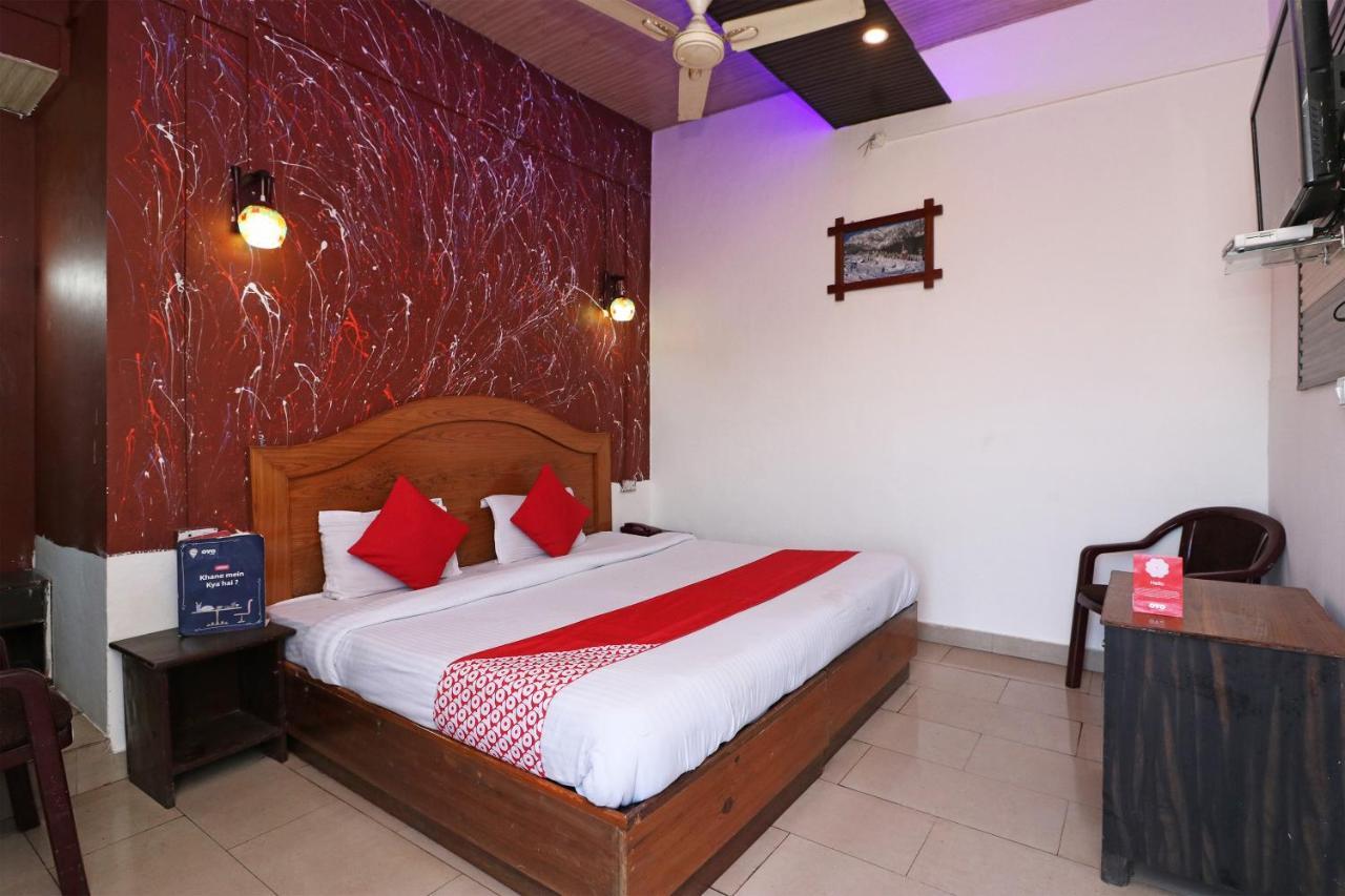 Oyo 74116 Hotel Feel Good Puri Esterno foto